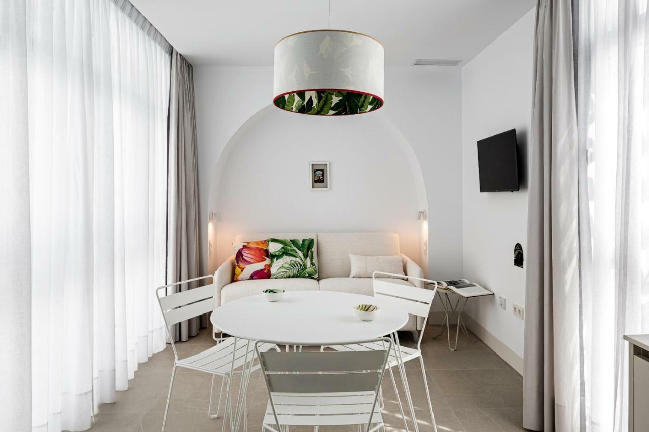 Apartamentos Y Estudios Centricos Conil Home Suite Conil De La Frontera Eksteriør bilde
